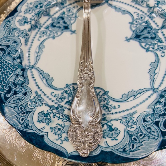 F2- Silverplate Large Meat Serving Fork 'Tiger Lily'/Festivity Pattern - Picture 7 of 9